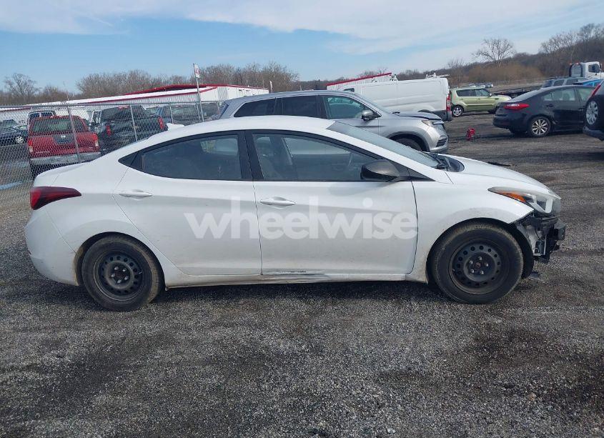 Photo 13 of 2016 Hyundai Elantra SE (VIN 5NPDH4AE5GH665792)