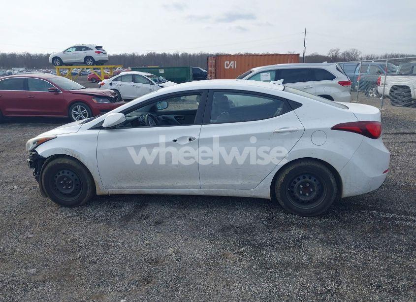 Photo 14 of 2016 Hyundai Elantra SE (VIN 5NPDH4AE5GH665792)