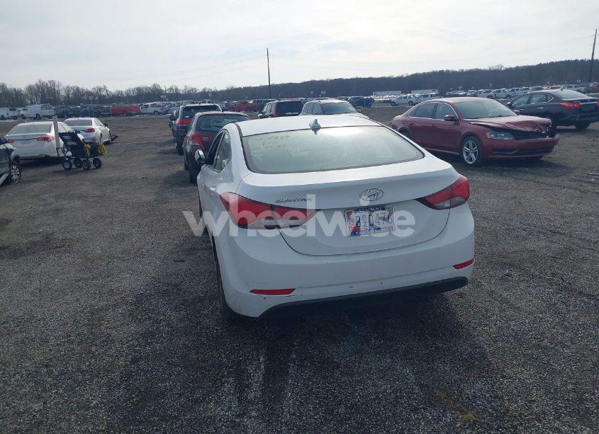Photo 3 of 2016 Hyundai Elantra SE (VIN 5NPDH4AE5GH665792)