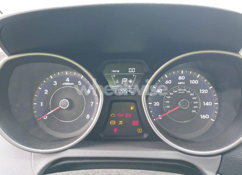 Photo 7 of 2016 Hyundai Elantra SE (VIN 5NPDH4AE5GH665792)