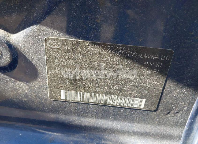 Photo 9 of 2016 Hyundai Elantra SE (VIN 5NPDH4AE5GH680440)