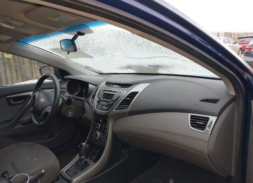 Photo 5 of 2016 Hyundai Elantra SE (VIN 5NPDH4AE5GH693592)