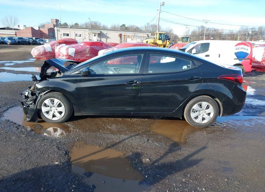 Photo 14 of 2016 Hyundai Elantra SE (VIN 5NPDH4AE5GH714599)