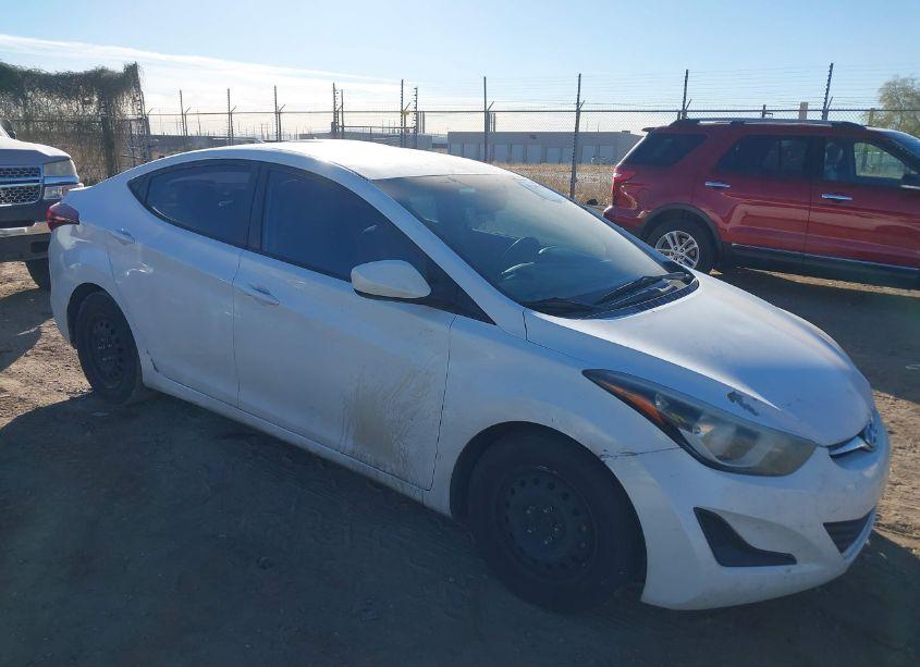 2016 Hyundai Elantra SE (VIN 5NPDH4AE5GH714747) main photo