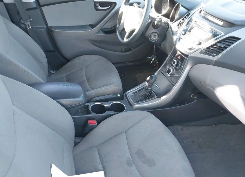 Photo 5 of 2016 Hyundai Elantra SE (VIN 5NPDH4AE5GH714747)