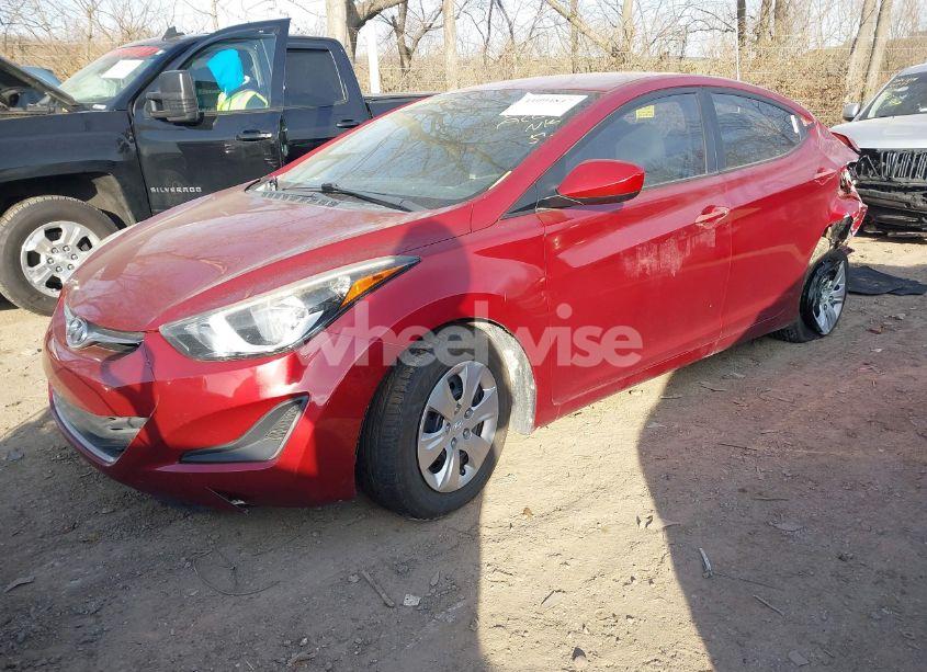 Photo 2 of 2016 Hyundai Elantra SE (VIN 5NPDH4AE5GH716806)