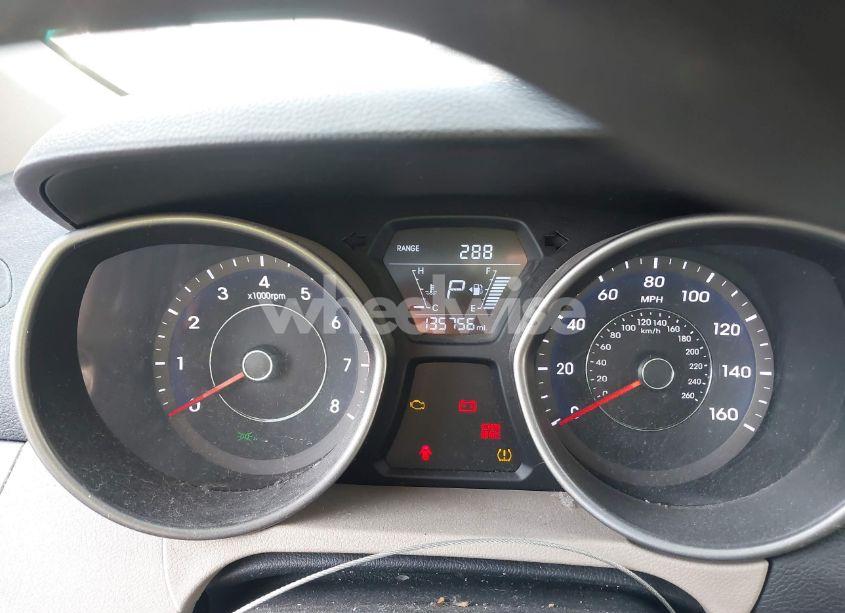 Photo 7 of 2016 Hyundai Elantra SE (VIN 5NPDH4AE5GH716806)