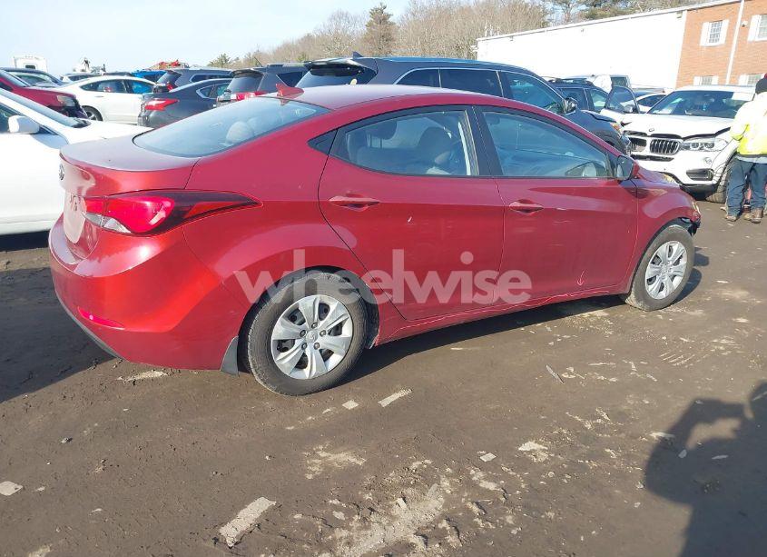 Photo 4 of 2016 Hyundai Elantra SE (VIN 5NPDH4AE5GH720502)