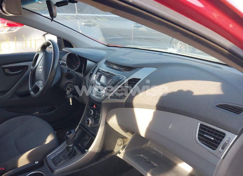 Photo 5 of 2016 Hyundai Elantra SE (VIN 5NPDH4AE5GH720502)