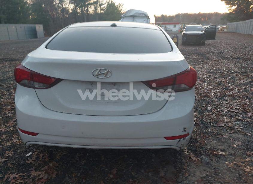 Photo 16 of 2016 Hyundai Elantra SE (VIN 5NPDH4AE5GH722301)