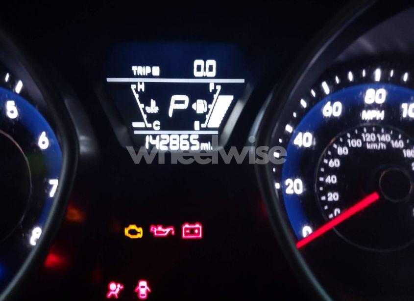 Photo 7 of 2016 Hyundai Elantra SE (VIN 5NPDH4AE5GH722301)