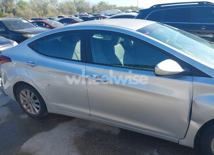 Photo 14 of 2016 Hyundai Elantra SE (VIN 5NPDH4AE5GH722590)