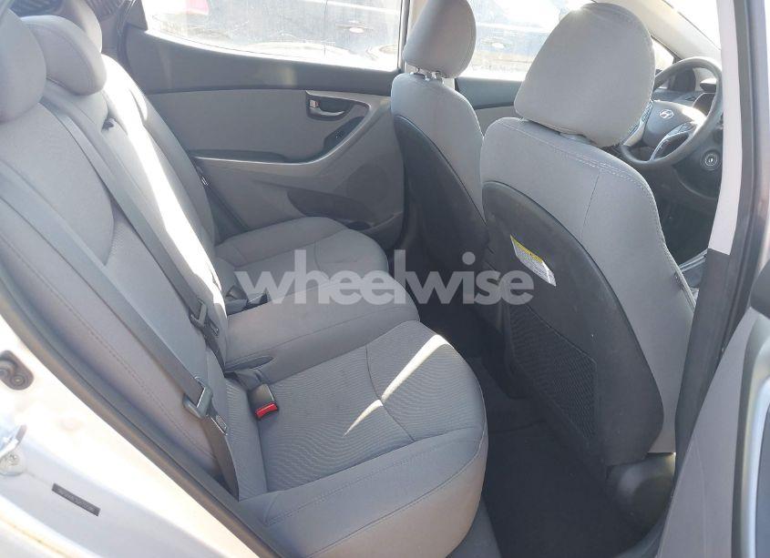 Photo 8 of 2016 Hyundai Elantra SE (VIN 5NPDH4AE5GH722590)