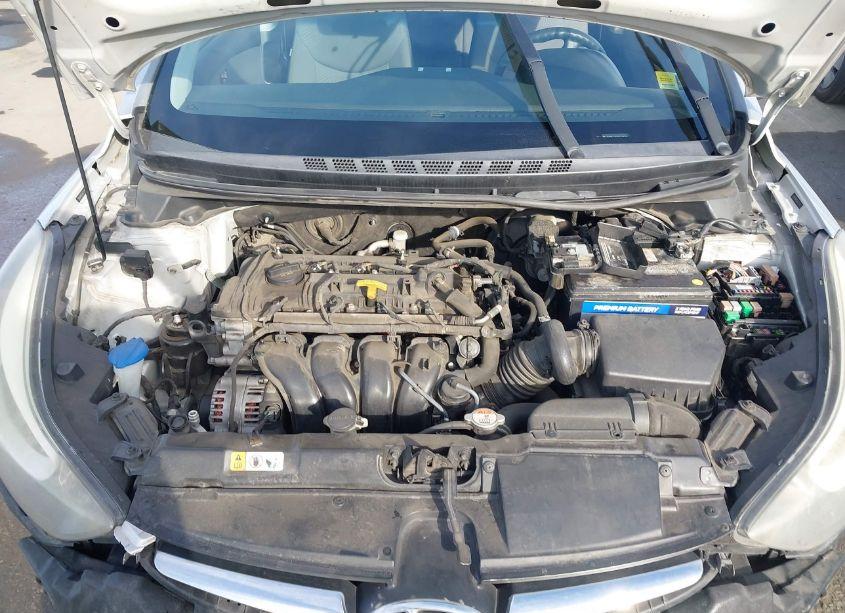 Photo 10 of 2016 Hyundai Elantra SE (VIN 5NPDH4AE5GH725781)