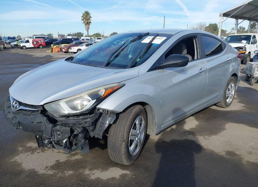 Photo 2 of 2016 Hyundai Elantra SE (VIN 5NPDH4AE5GH725781)