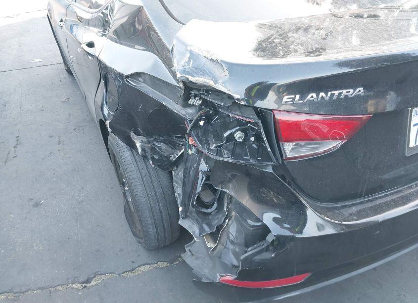 Photo 18 of 2016 Hyundai Elantra SE (VIN 5NPDH4AE5GH726025)