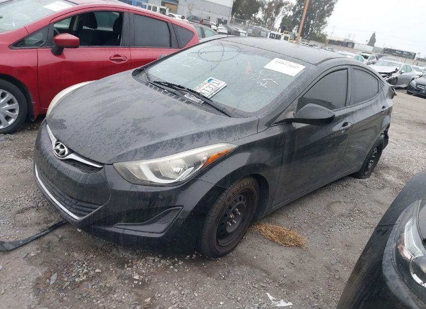 Photo 2 of 2016 Hyundai Elantra SE (VIN 5NPDH4AE5GH726025)