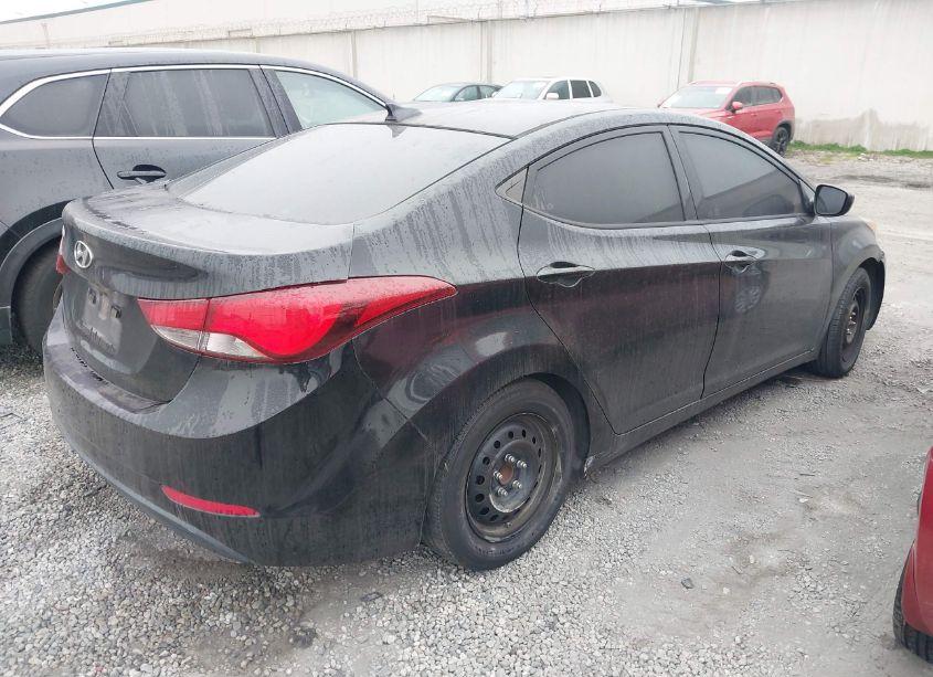 Photo 4 of 2016 Hyundai Elantra SE (VIN 5NPDH4AE5GH726025)