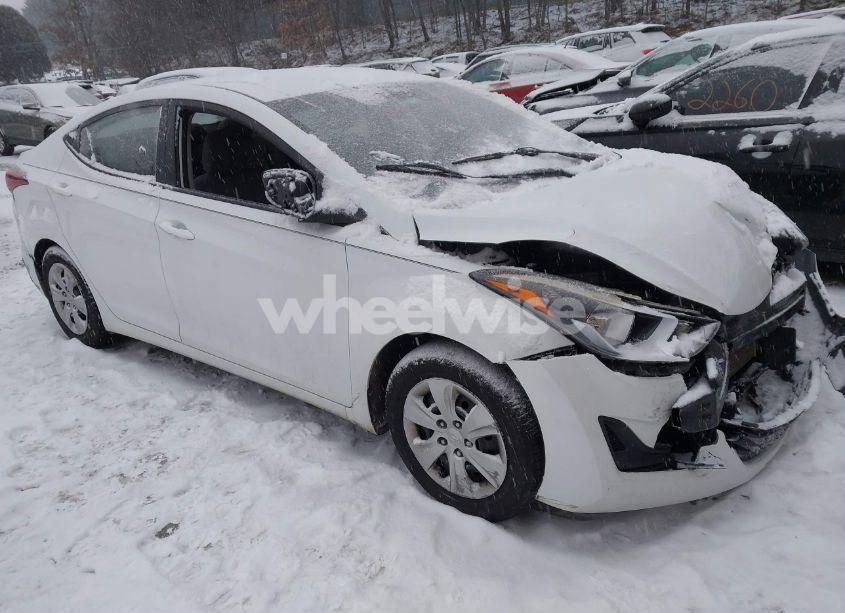 2016 Hyundai Elantra SE (VIN 5NPDH4AE5GH734027) main photo