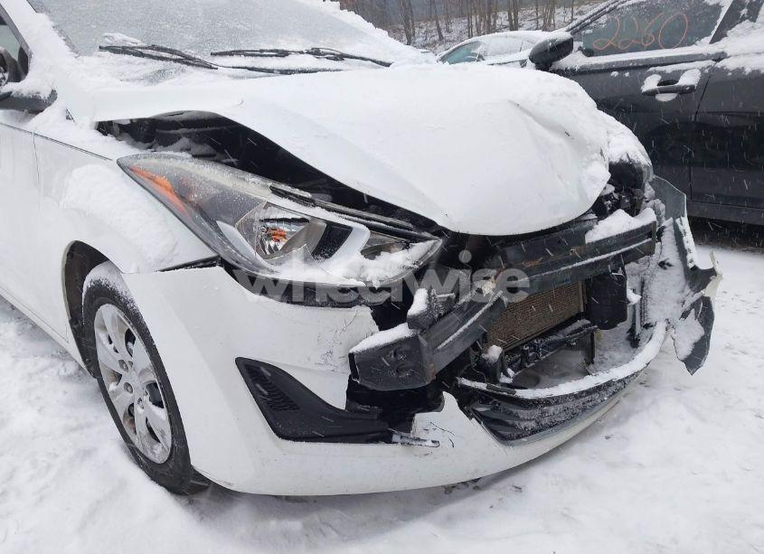 Photo 18 of 2016 Hyundai Elantra SE (VIN 5NPDH4AE5GH734027)