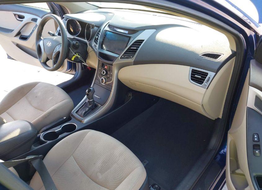 Photo 5 of 2016 Hyundai Elantra SE (VIN 5NPDH4AE5GH747960)