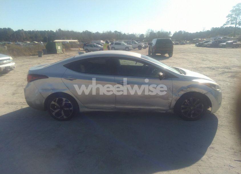 Photo 13 of 2016 Hyundai Elantra SE (VIN 5NPDH4AE5GH748378)