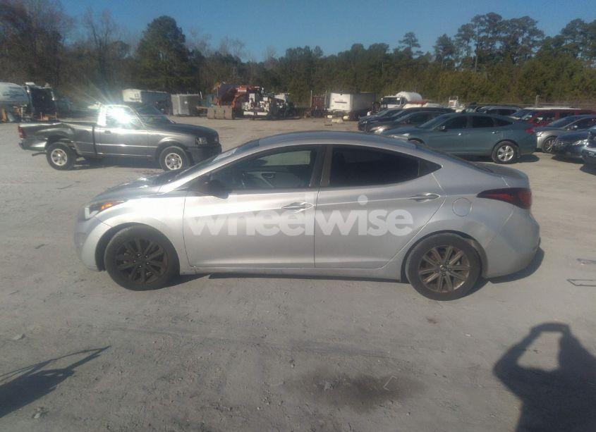 Photo 14 of 2016 Hyundai Elantra SE (VIN 5NPDH4AE5GH748378)