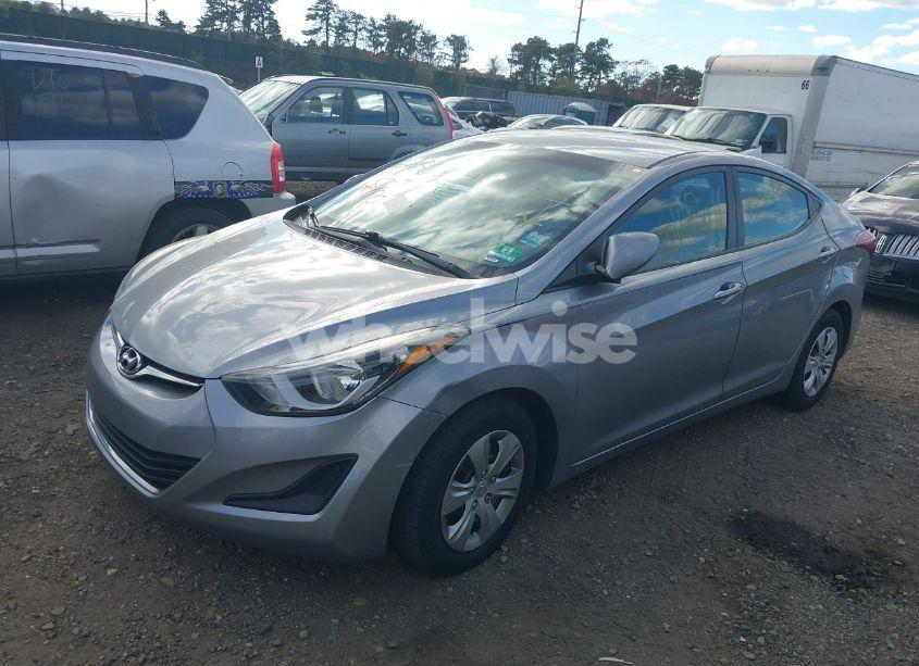 Photo 2 of 2016 Hyundai Elantra SE (VIN 5NPDH4AE5GH750079)
