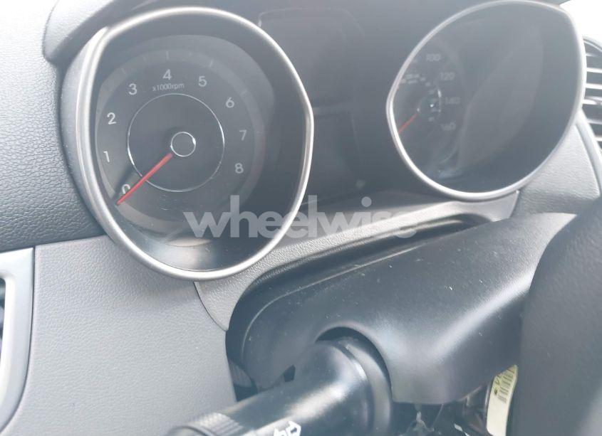 Photo 7 of 2016 Hyundai Elantra SE (VIN 5NPDH4AE5GH750079)