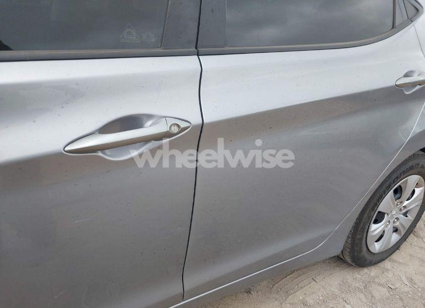 Photo 21 of 2016 Hyundai Elantra SE (VIN 5NPDH4AE5GH751023)