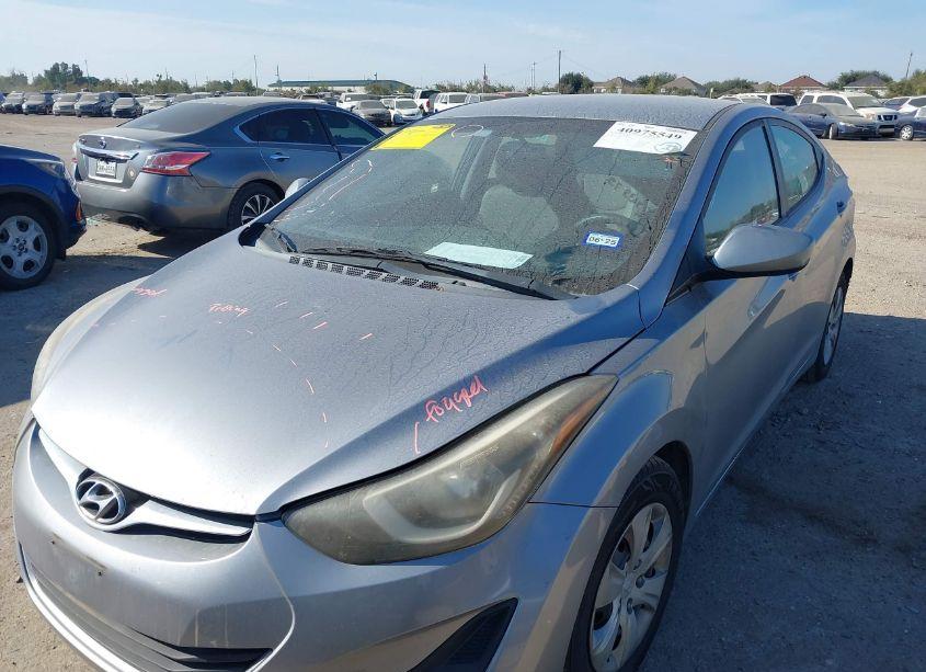 Photo 2 of 2016 Hyundai Elantra SE (VIN 5NPDH4AE5GH751362)