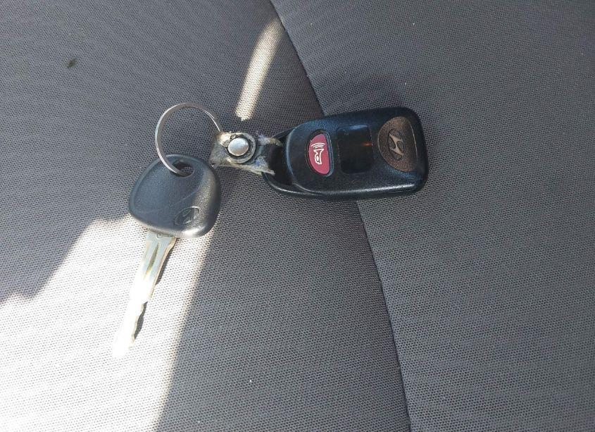 Photo 11 of 2016 Hyundai Elantra SE (VIN 5NPDH4AE5GH761115)