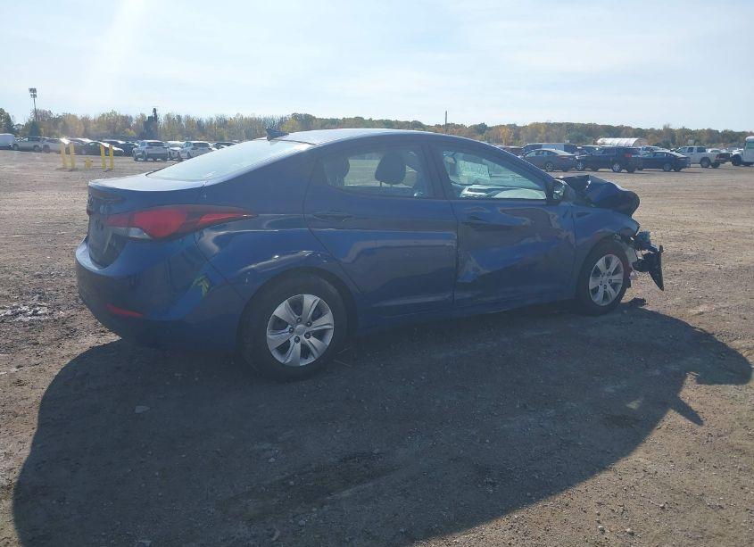 Photo 4 of 2016 Hyundai Elantra SE (VIN 5NPDH4AE5GH761115)