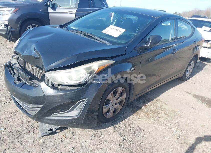 Photo 2 of 2016 Hyundai Elantra SE (VIN 5NPDH4AE5GH770266)