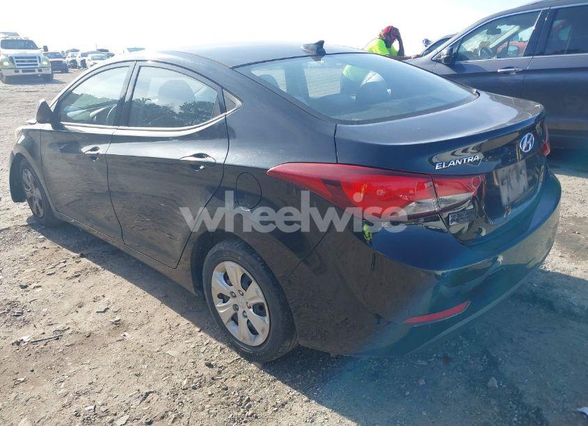 Photo 3 of 2016 Hyundai Elantra SE (VIN 5NPDH4AE5GH770266)