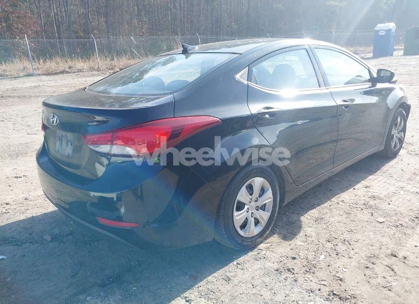 Photo 4 of 2016 Hyundai Elantra SE (VIN 5NPDH4AE5GH770266)