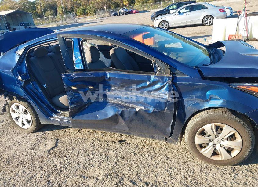 Photo 13 of 2016 Hyundai Elantra SE (VIN 5NPDH4AE5GH773359)