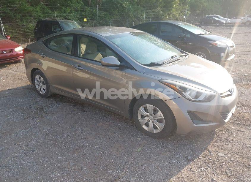 2016 Hyundai Elantra SE (VIN 5NPDH4AE5GH793062) main photo