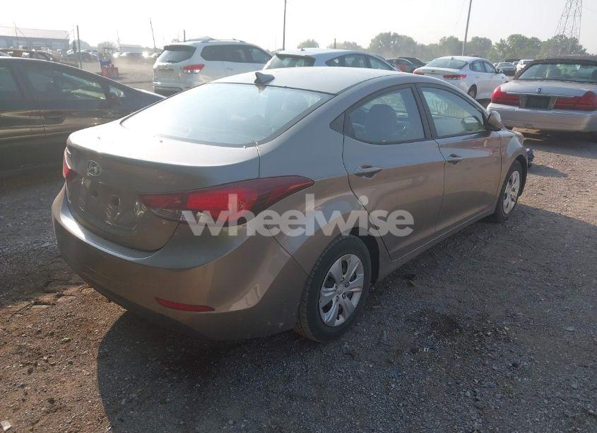 Photo 4 of 2016 Hyundai Elantra SE (VIN 5NPDH4AE5GH793062)