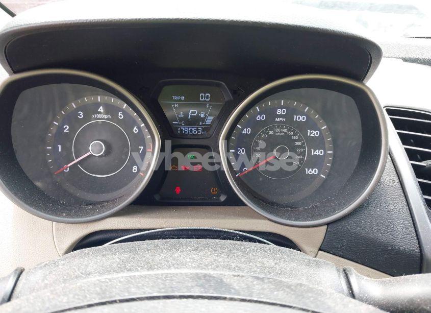 Photo 7 of 2016 Hyundai Elantra SE (VIN 5NPDH4AE5GH793062)