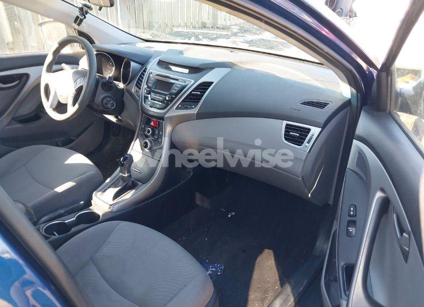 Photo 5 of 2016 Hyundai Elantra SE (VIN 5NPDH4AE5GH793885)