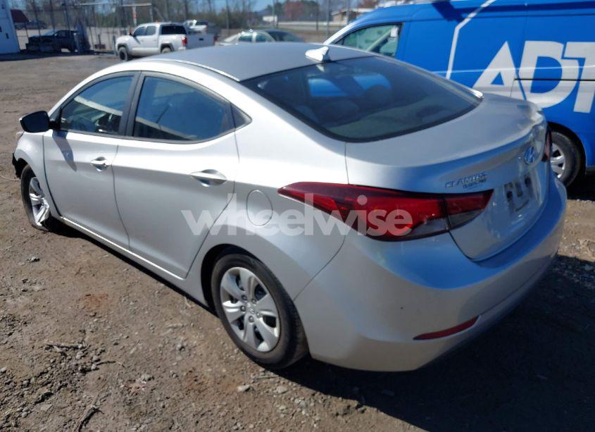 Photo 3 of 2016 Hyundai Elantra SE (VIN 5NPDH4AE5GH794762)