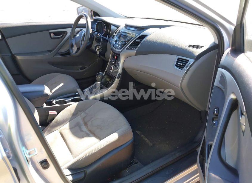 Photo 5 of 2016 Hyundai Elantra SE (VIN 5NPDH4AE5GH794762)