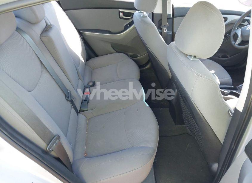 Photo 8 of 2016 Hyundai Elantra SE (VIN 5NPDH4AE5GH794762)