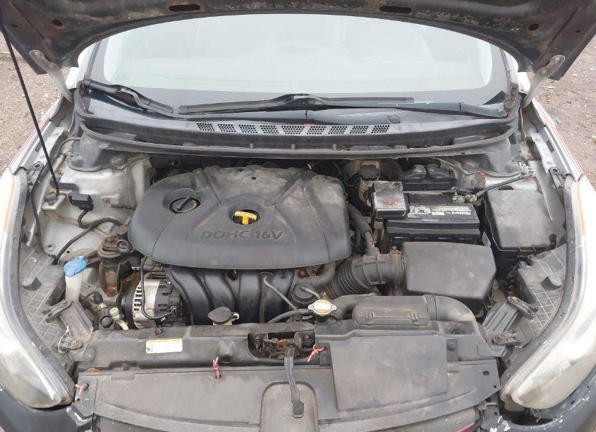 Photo 10 of 2011 Hyundai Elantra LIMITED (VIN 5NPDH4AE6BH001378)