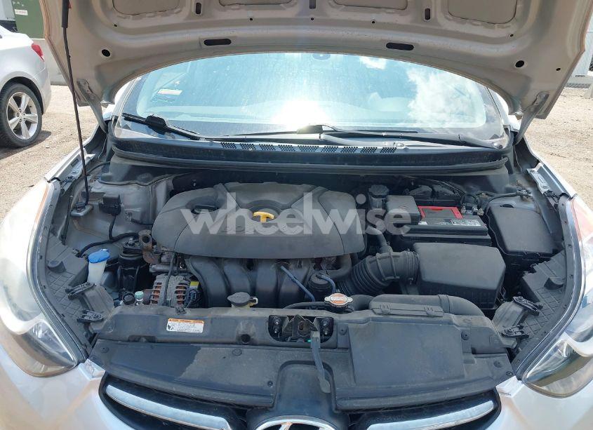 Photo 10 of 2011 Hyundai Elantra LIMITED (VIN 5NPDH4AE6BH040987)