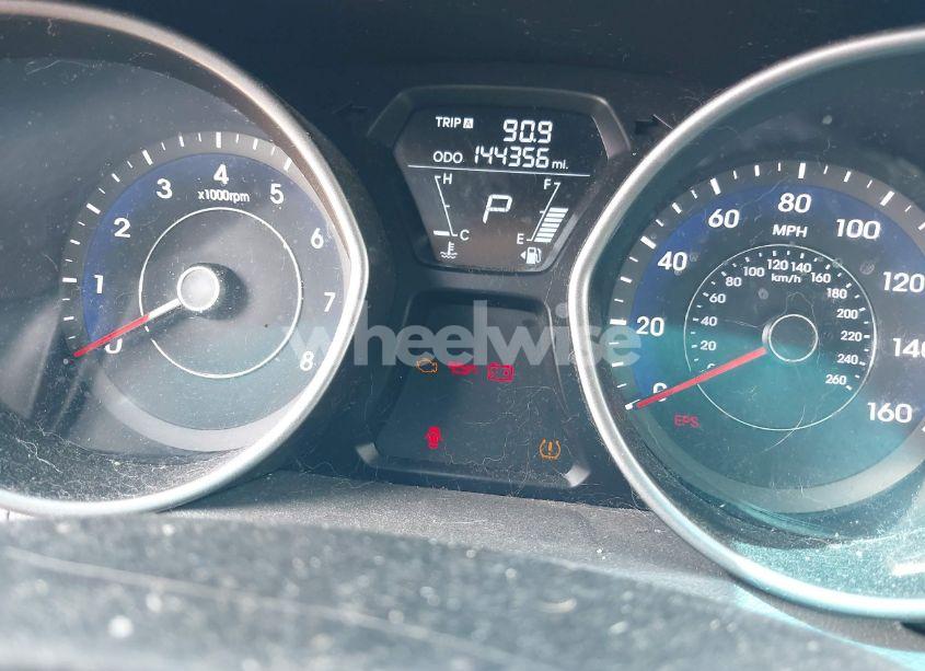 Photo 7 of 2011 Hyundai Elantra LIMITED (VIN 5NPDH4AE6BH040987)