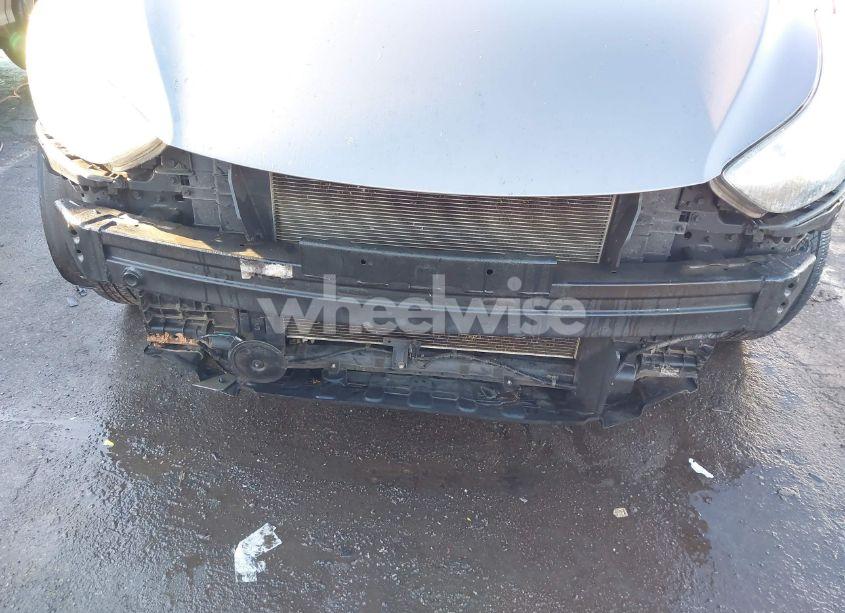 Photo 6 of 2011 Hyundai Elantra GLS (VIN 5NPDH4AE6BH057353)