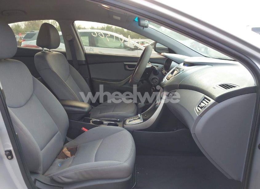 Photo 5 of 2011 Hyundai Elantra GLS (VIN 5NPDH4AE6BH059619)
