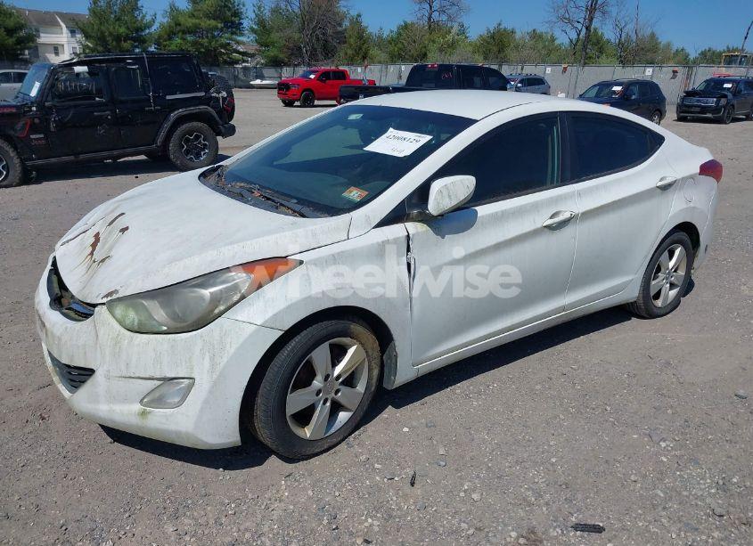 Photo 2 of 2012 Hyundai Elantra GLS (VIN 5NPDH4AE6CH063798)